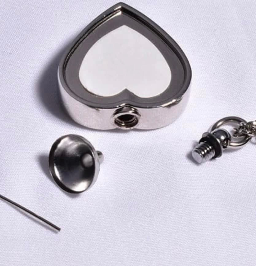 Pendant urn necklace